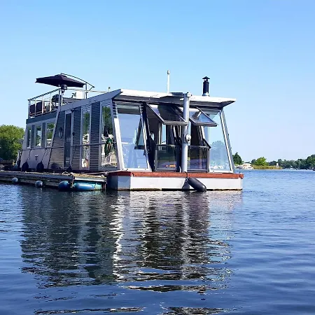 Botel Hausboot Amantes